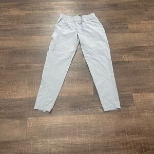 The North Face Women’s Light Gray Athlete Pants Size 6